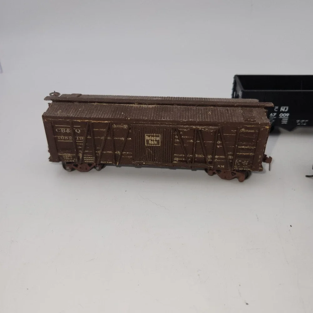 Vintage HO Scale Model Train Rolling Stock 5 Lot Pennsylvania Burlington Philgas